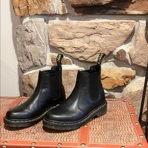 Dr. Martens Black Leather Ankle Boots/ style